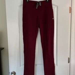 FIGS Yola Skinny Scrub Pant in Burgundy